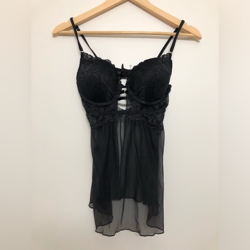 La Senza intimates bra top molded cups black lace sheer lingerie sexy boudoir